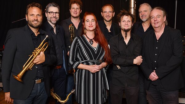 Konzert "Happy Home Funk Unit" | © BAR-O-NESSA Gloria - Die Freitagsmacher